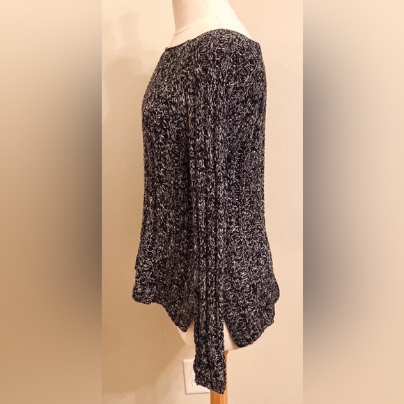 Gap Black White Marled Stitch Long Sleeves Split Hem Knit Casual Sweater Size S - Picture 6 of 11